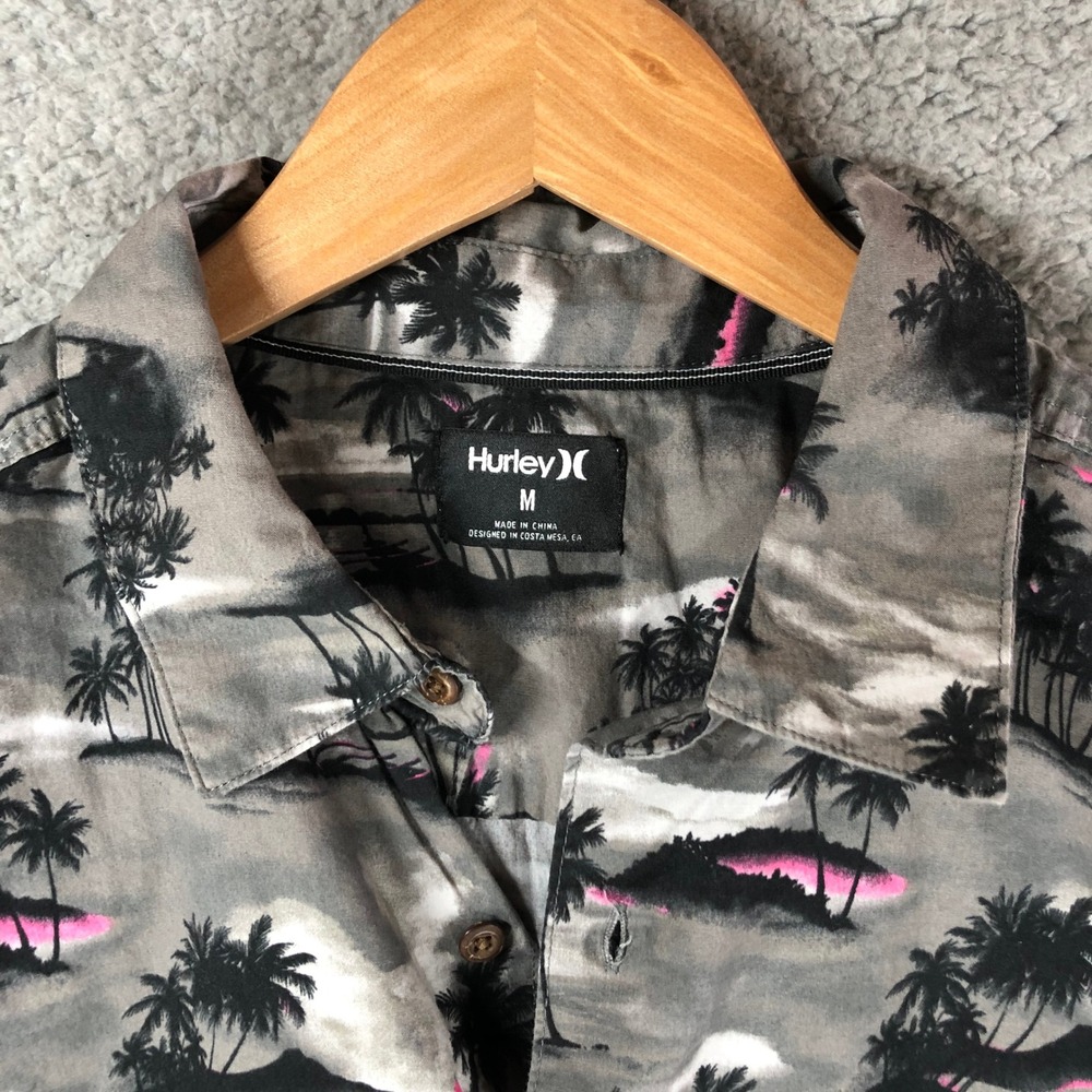 Hurley Mens Short Sleeve Button Down Shirt Gray Pink Tropical Island Palm Tree M - Picture 5 of 10